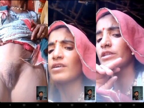 Indian Vlg Bhabhi Shows Pussy On VC