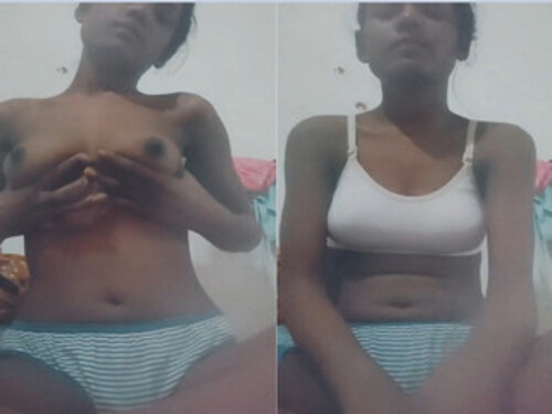 Cute Indian girl Shows Nude Body and Fingering Part 3