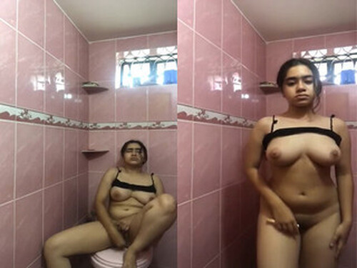 Horny Indian Girl Showing and Fingering