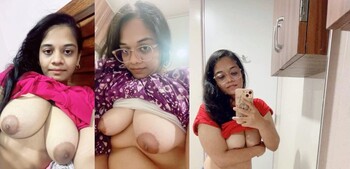 Sexy Indian Mal Shows her Boobs Part 1