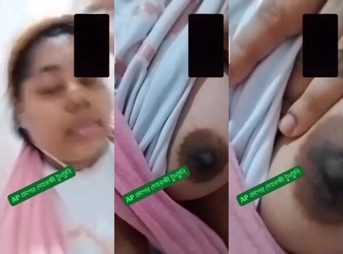 Cute Indian Girl Shows Boobs