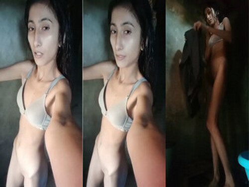 Indian Girl Shows Pussy and Wearing CLoths