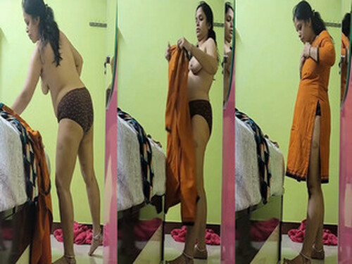 Sexy Indian Wife Wearing Cloths