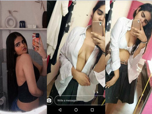 Beautiful Cute Sexy Babe Showing For Lover