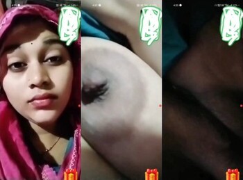 Hot Indian Girl Shows Boobs