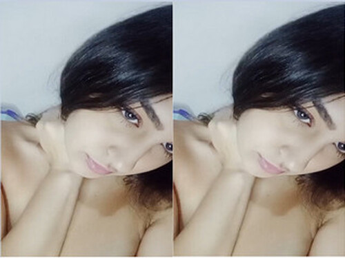 Horny Indian Girl Fingering and Cum