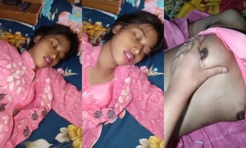 Cute Indian Mal Nude Video Record by Sister