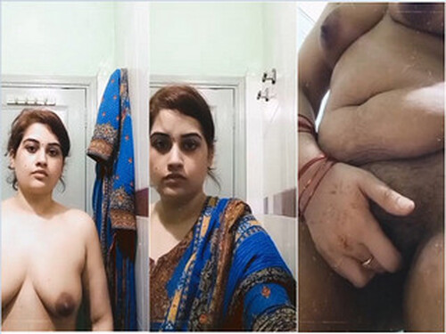 Sexy Mallu Bhabhi Striping and Shows For Lover