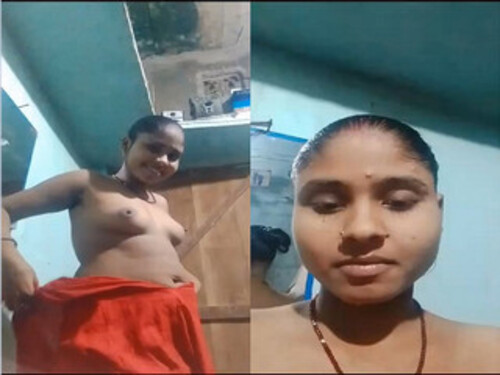 Indian Bhabhi Showing After Bathing