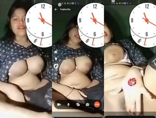 Horny Indian Girl Shows Big Boobs and Fingering