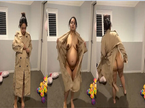 Sexy Indian Bhabhi Shows Her Nude Body