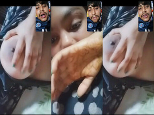 Shy Indian girl Shows Boobs For Lover