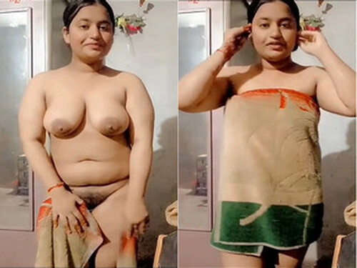Sexy Indian girl Shows Nude Body (Updates)