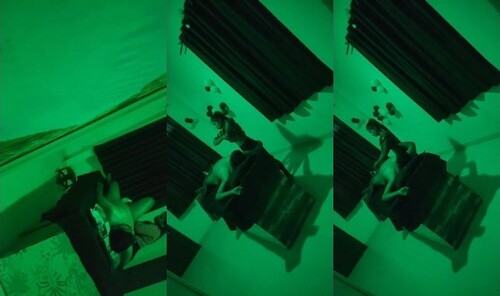 Indian Massage Parlor Girls Shows Boobs and Give Handjob For Customers