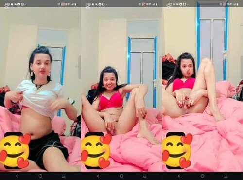 Sexy Indian Slim Mal Shows her Pussy (Updates)