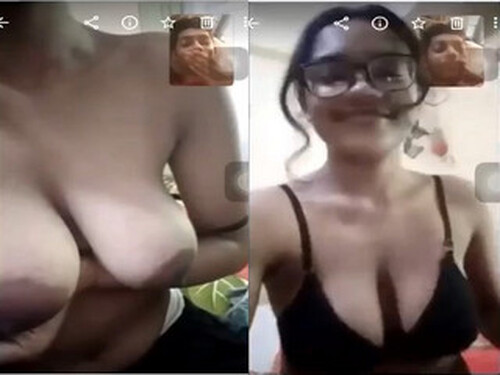 Cute Indian Girl Shows For Lover