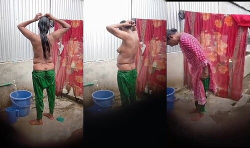 Indian Aunty After Bathing Video Record In Hidden Cam