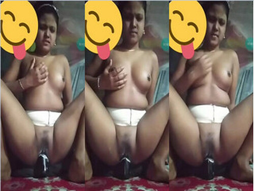 Horny Indian Vlg Girl Masturbating