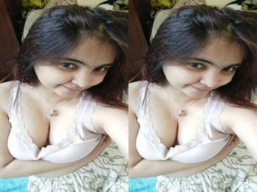 Sexy Paki Girl Striping and Shows For Lover (Updates)