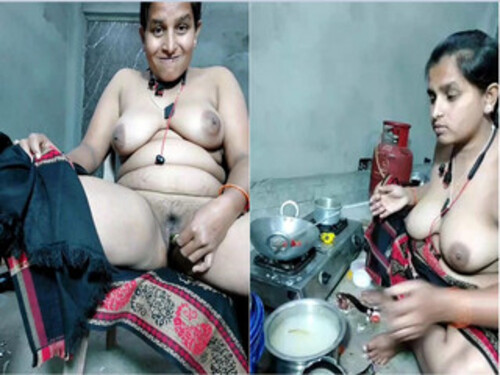 Horny Indian Bhabhi Masturbating