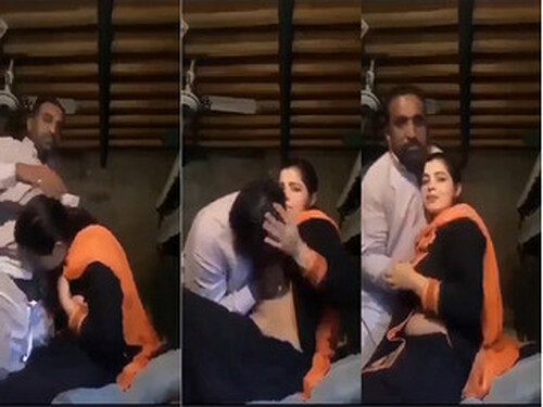 Sexy Paki Bhabhi Boobs Sucking and Blowjob