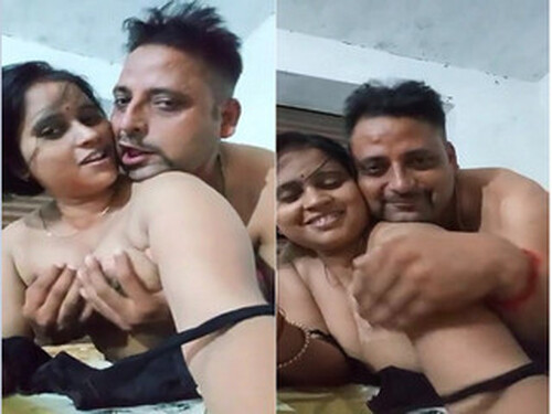 Sexy Indian Wife Boobs pressing