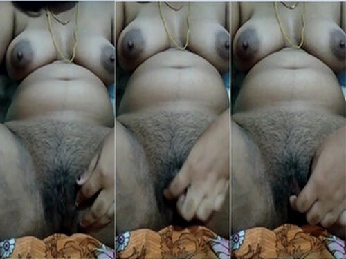 Indian Wife Shows her Nude Body