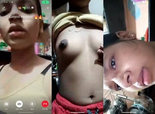 Cute Indian mall Shows Boobs On VC