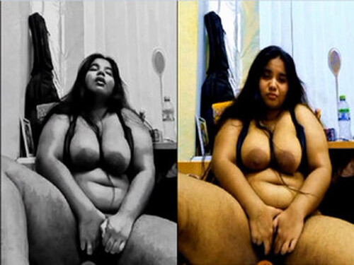 Horny Indian mall Shows Nude Body and Fingering (Updates)