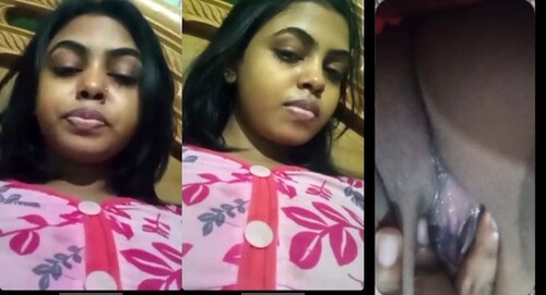 Indian Girl Shows her Boobs and Wet Pussy