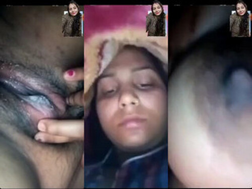 Horny Indian Girl Shows her Boobs and pussy Part 1