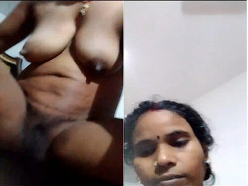 Indian Wife Shows Nude Body