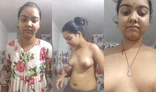 Sexy Indian Mall Shows Boobs and Fingering