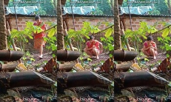 Indian Bhabhi Pissing Capture
