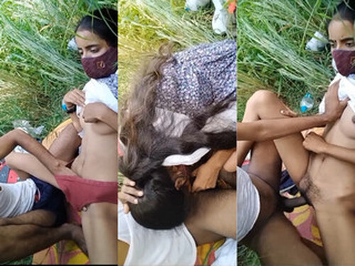 Indian Vlg Girl Blowjob and OutDoor Fucking