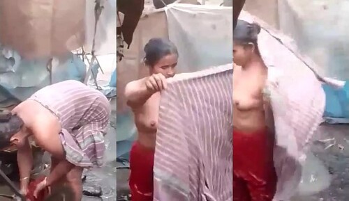 Indian VLg Wife Bathing Capture