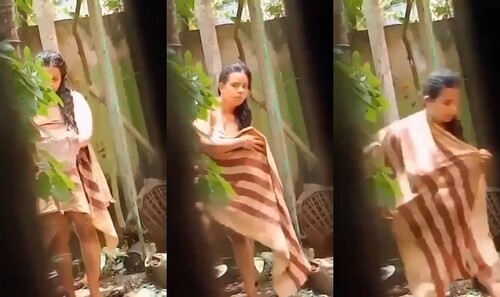 Indian Bhabhi Bathing Capture
