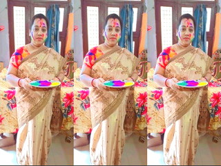Tanker Bengali Boudi Shows Nude Body (Updates)