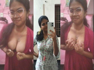 Tamil Cute Girlfriend Topless Showing Boobs Fingering Her Pussy