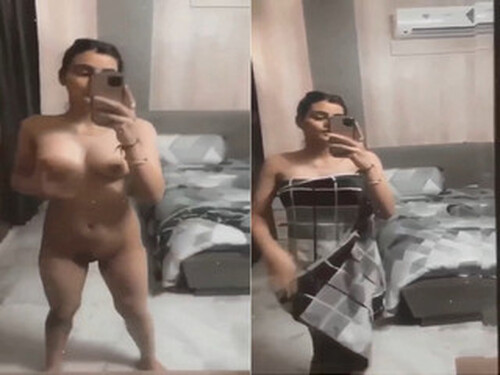 Horny Indian girl Shows Her Nude Body