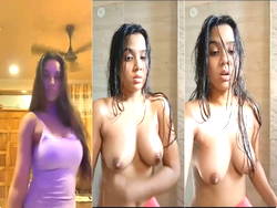 Beautiful Sexy Indian Babe Showing Teasing
