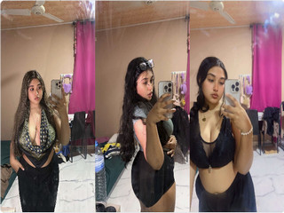 SEXY INDIAN BADDIE PLAYING WITH BIG ROUND BOOBS