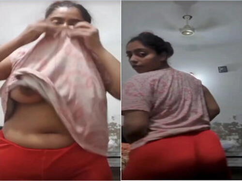Bangladeshi Bhabhi paid Tango Show