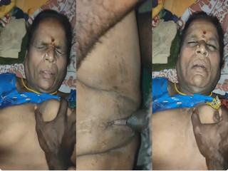 Desi Mature Lady Having Fun with Lover (Updates)