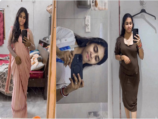 Sexy Indian Girl Showing