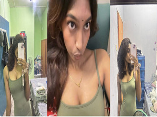 Sexy Slim Malaysian Tamil Cutie Shows